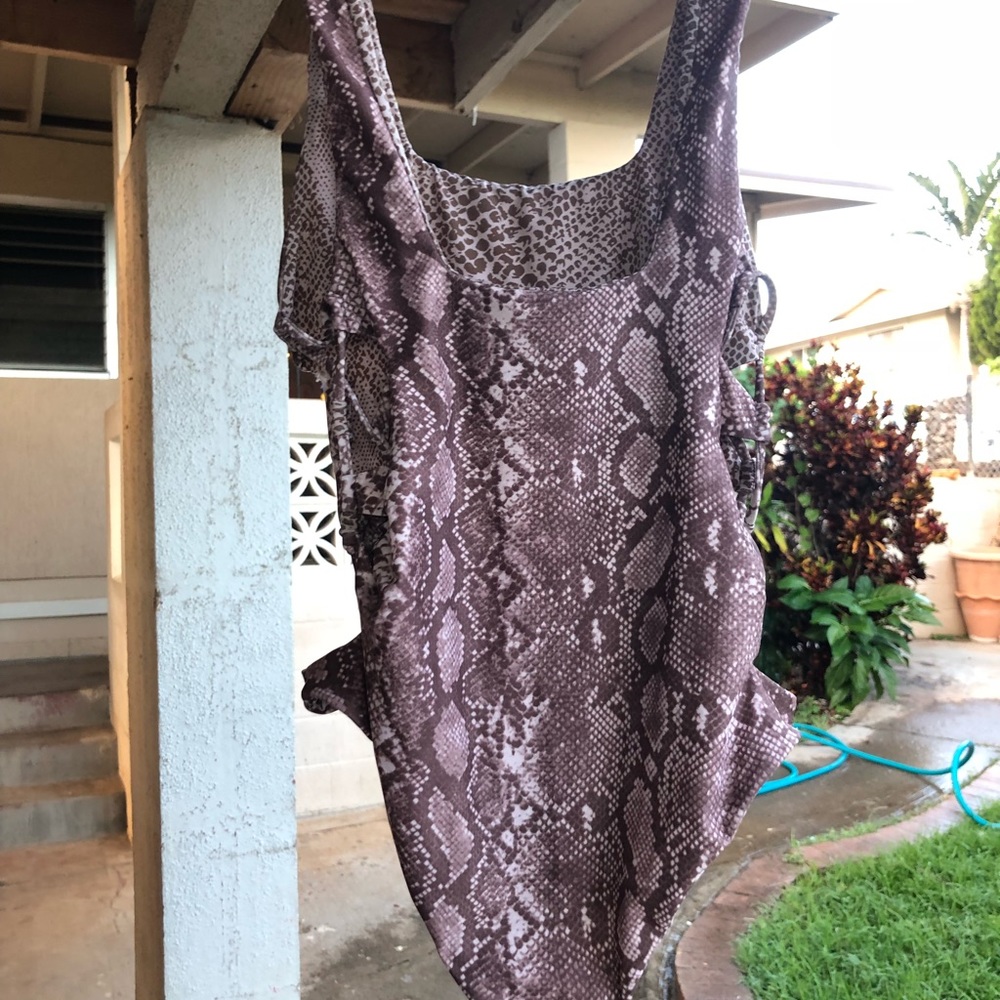 SOLD❌ python hideaways M - Picture 5 of 7